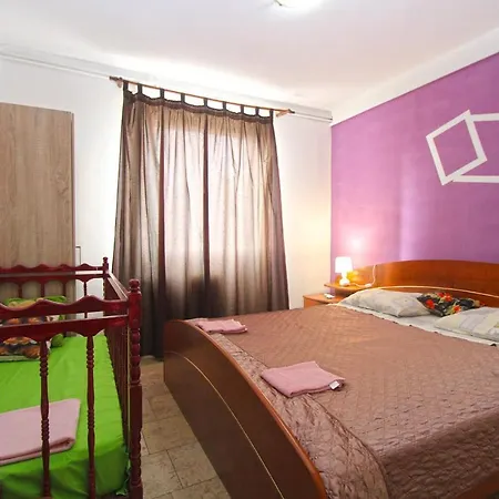 Apartment Matilda 1954
